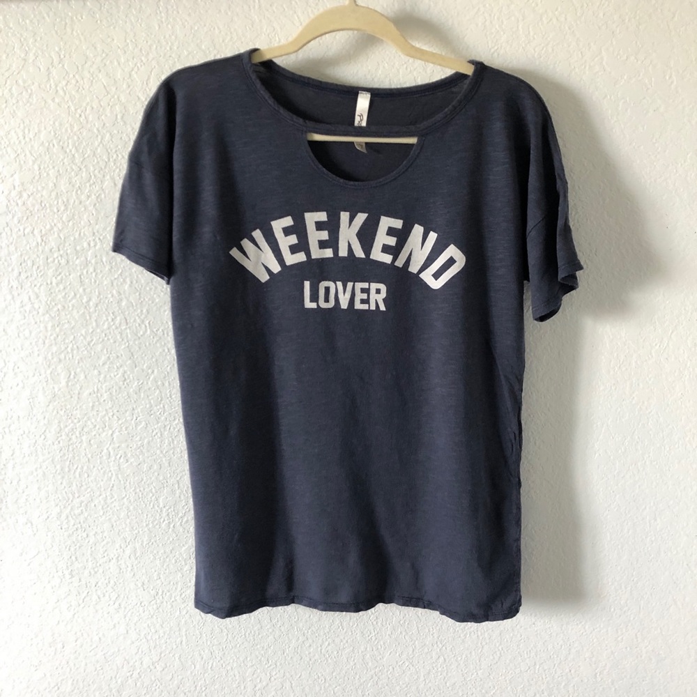 Weekend Lover Graphic T-shirt
